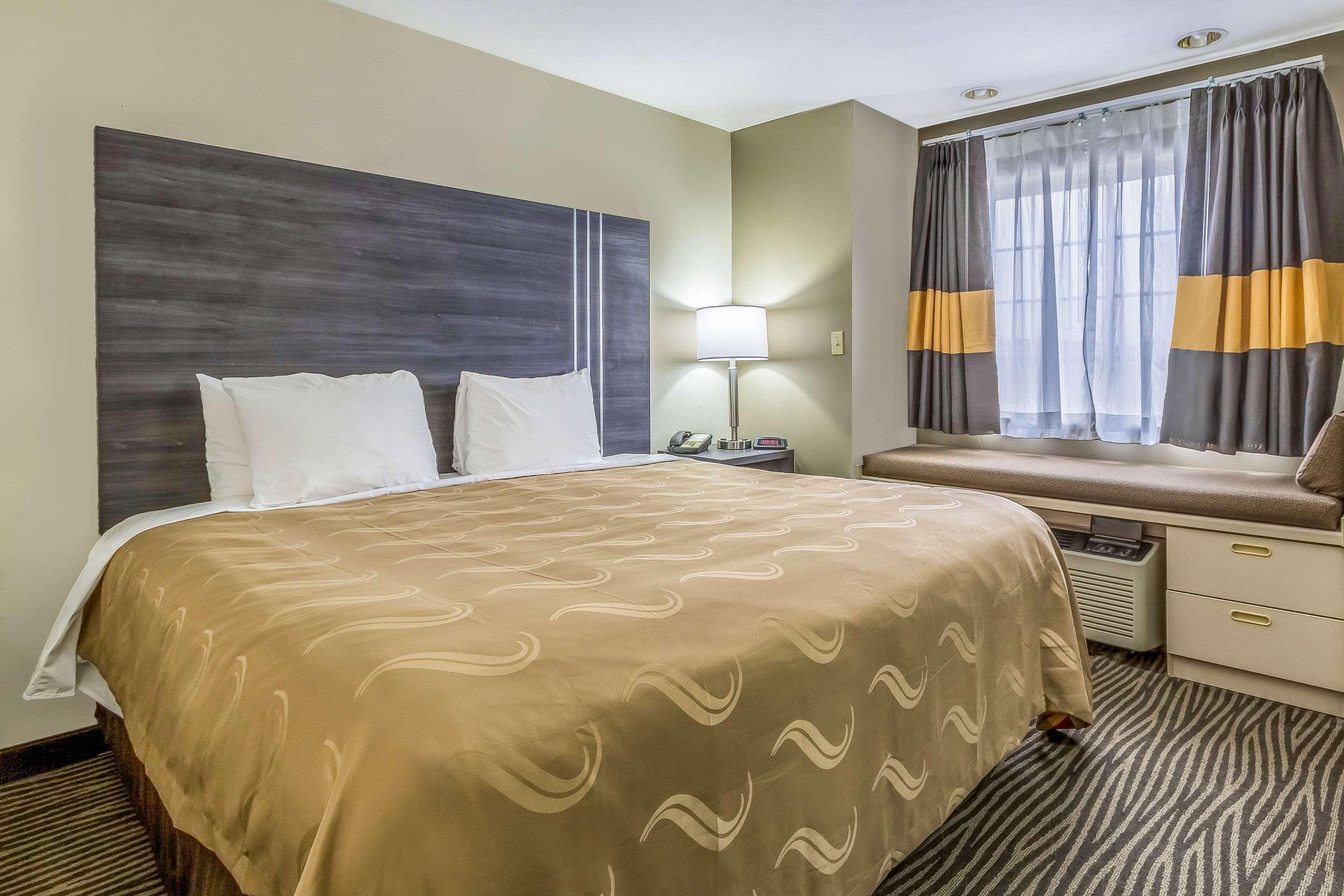 Quality Inn & Suites North Lima - Boardman Exteriör bild