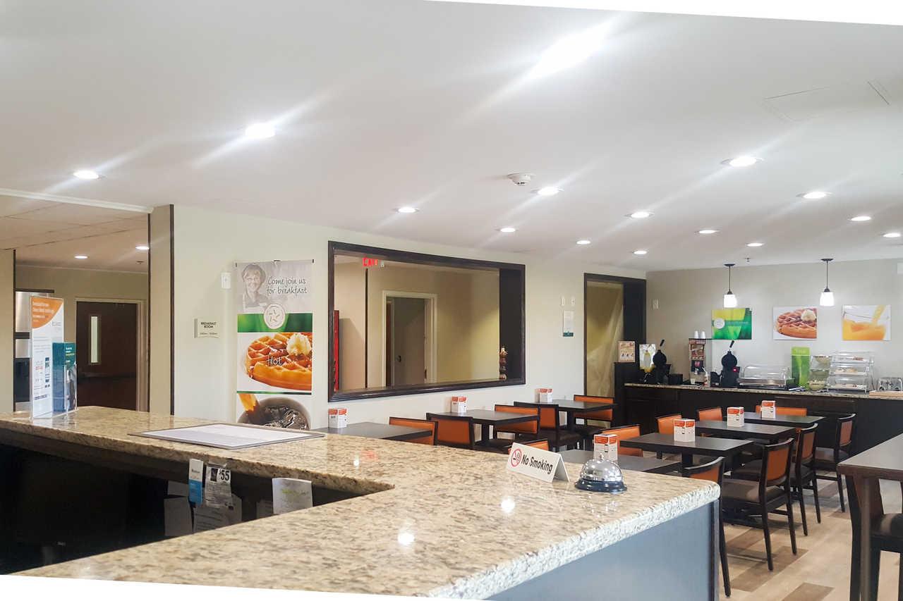Quality Inn & Suites North Lima - Boardman Exteriör bild