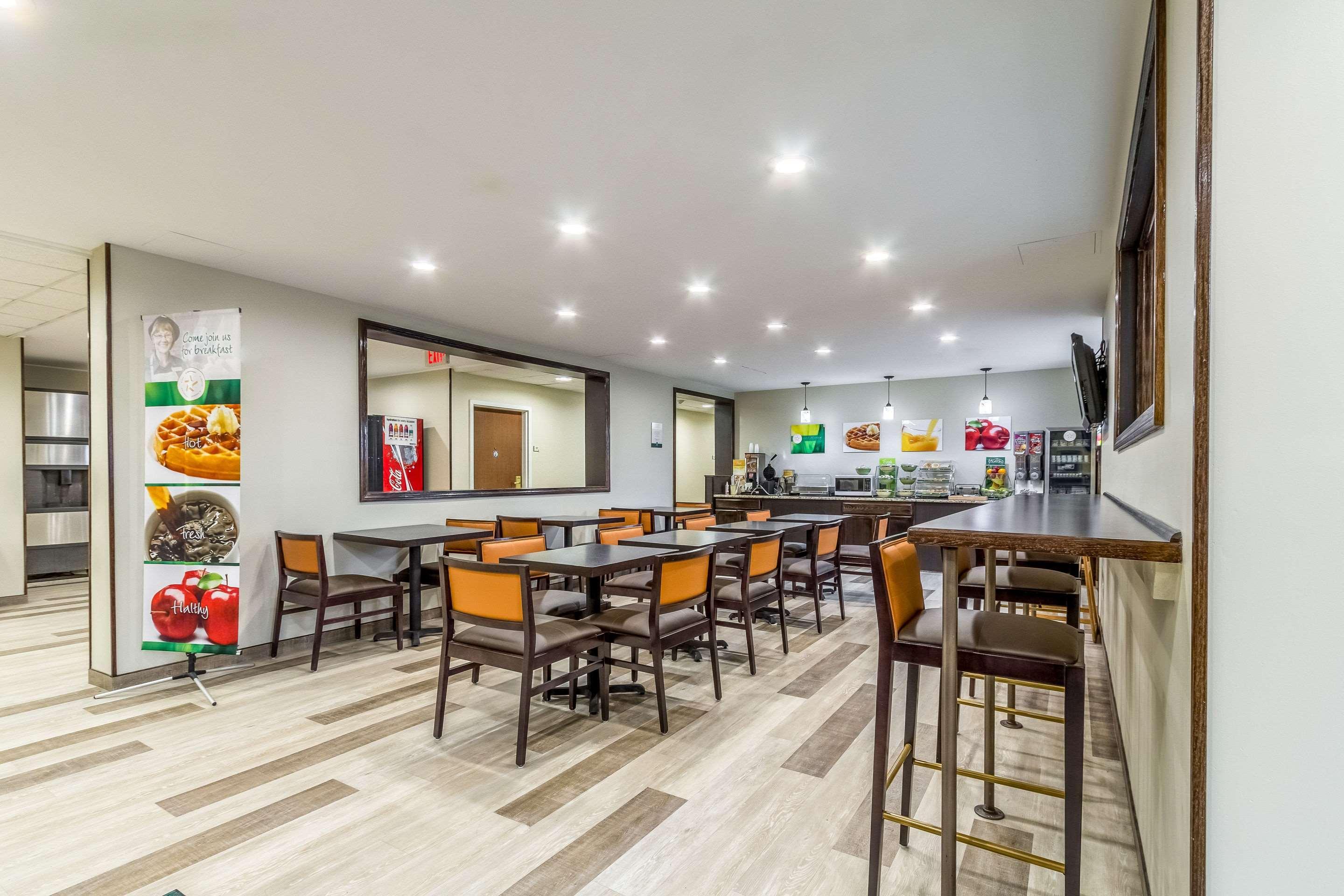 Quality Inn & Suites North Lima - Boardman Exteriör bild