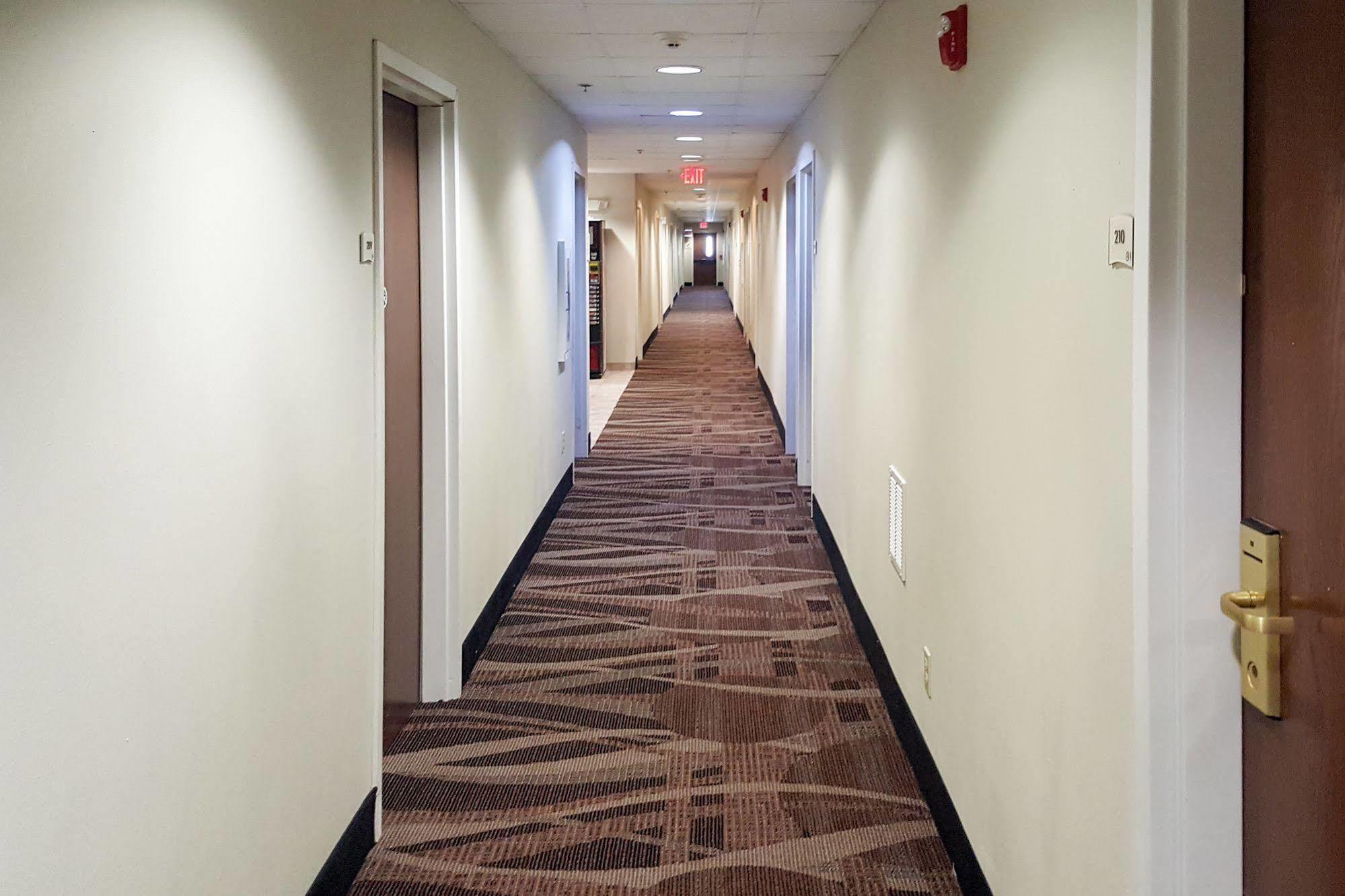 Quality Inn & Suites North Lima - Boardman Exteriör bild